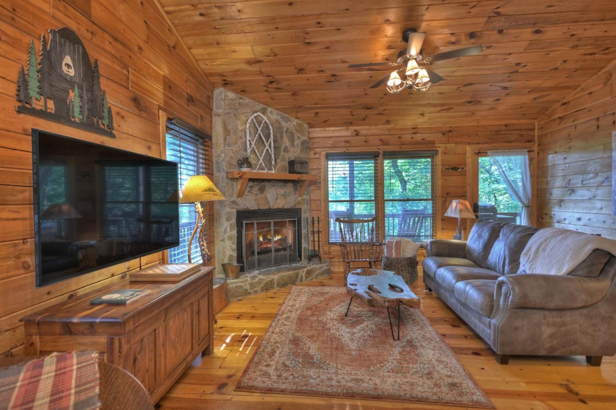 Bearfoot Ridge Wood-Burning Fireplace Cozy Hot Tub Serene Views Ellijay Exterior photo